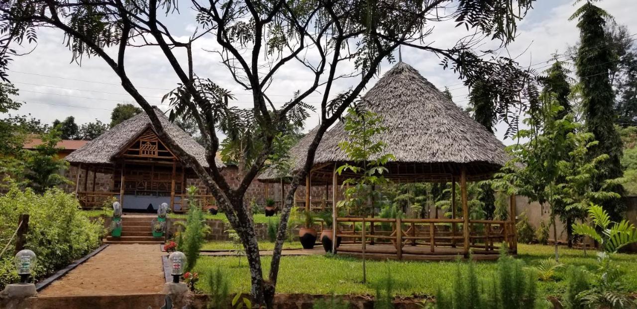 Msaranga Aivlys Lodge Kilimanjaro מראה חיצוני תמונה